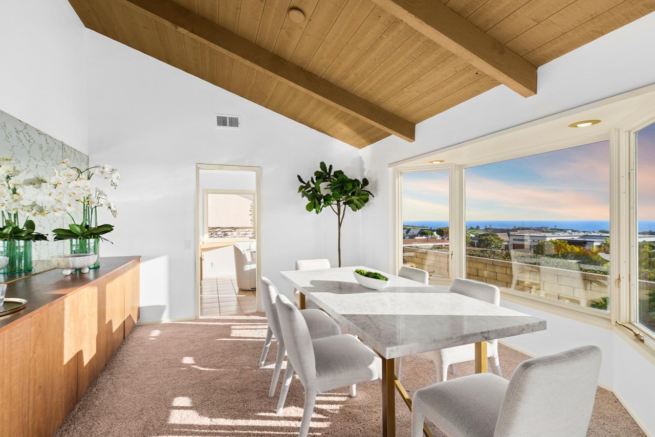 1307 Seacrest