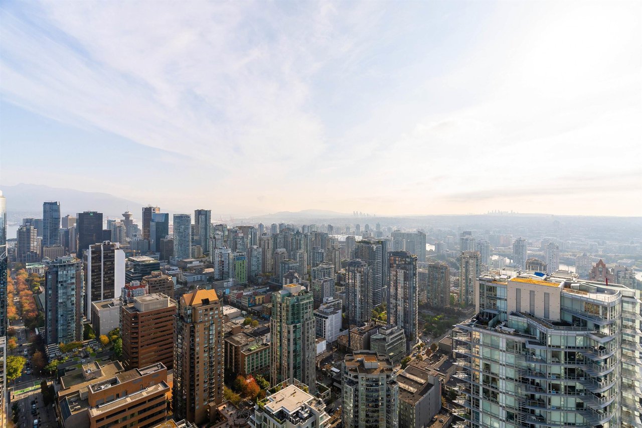 1289 Hornby St, #4905