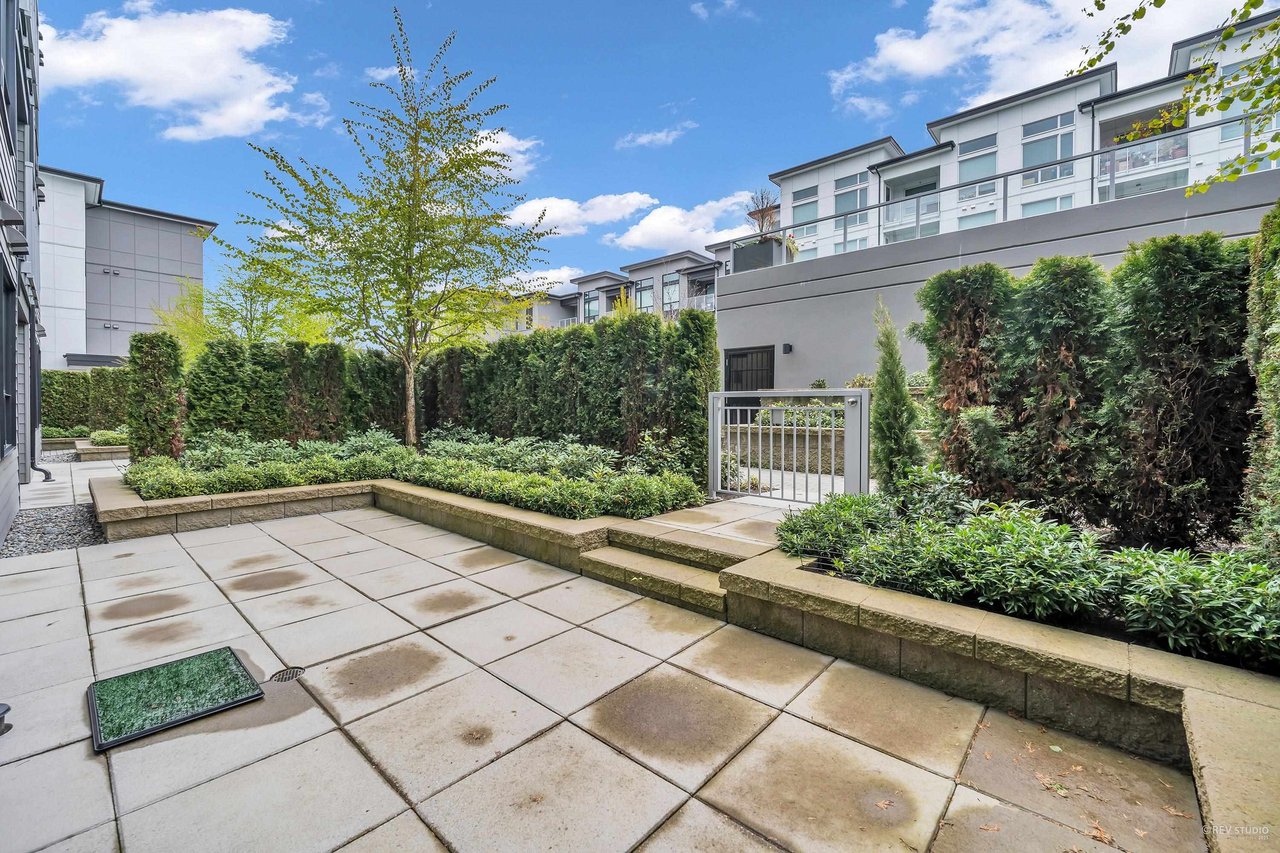 9213 Odlin Rd, #120