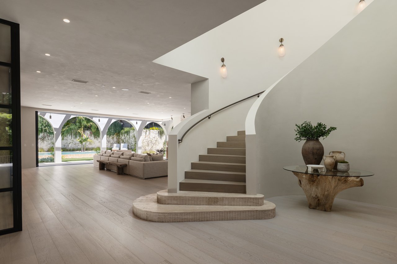 966 Stone Canyon Rd, Bel Air