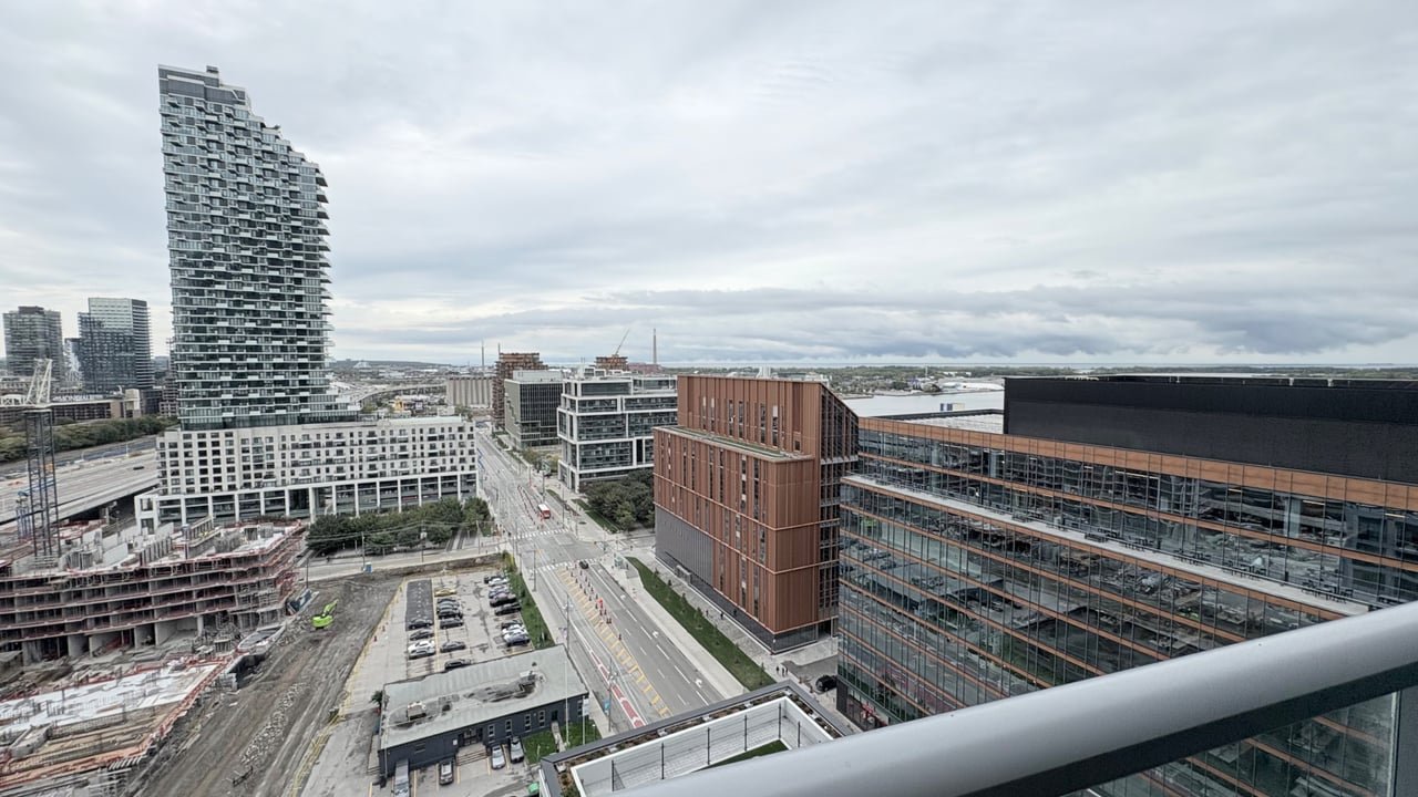 15 Richardson Street Unit: 1812