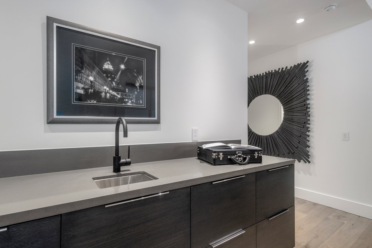 6914 E Cactus Wren Road