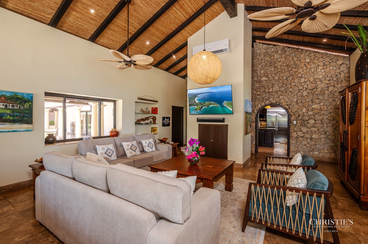 Casa Playa Bonita | Beachfront Luxury Estate in Playa Flamingo