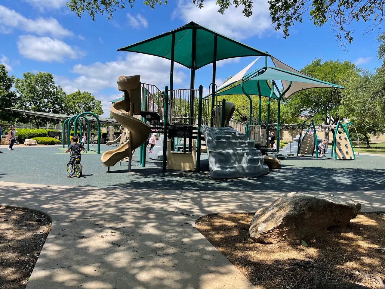 A Walkable Weekend Around Snider Plaza In University Park