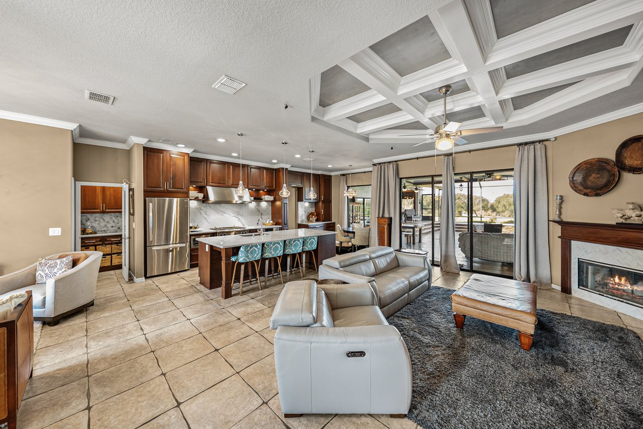 13247 THOROUGHBRED DR