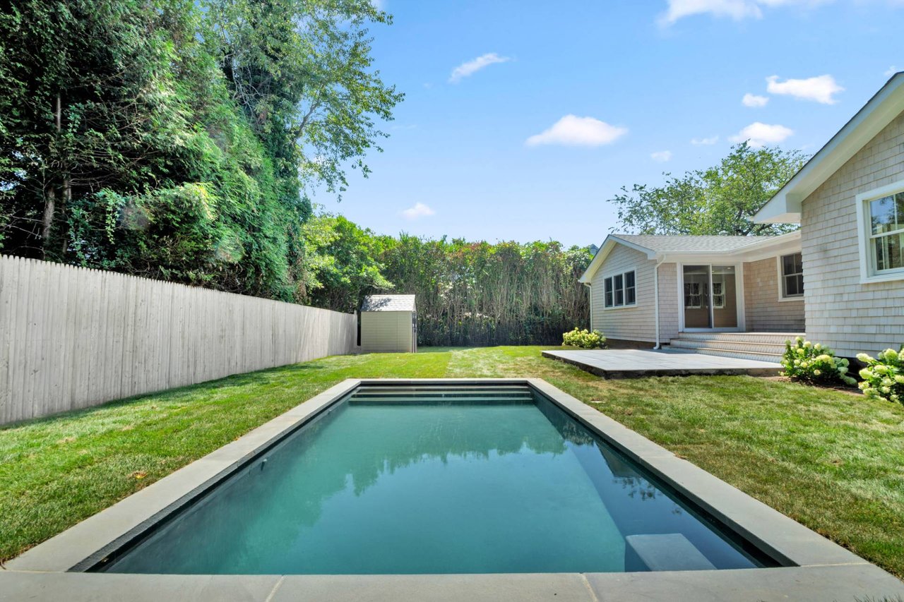 24 Windermere Dr