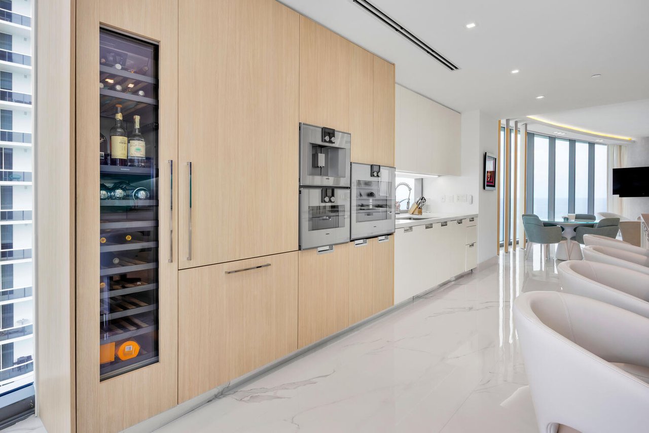 Luxury Home In The Sky | Ritz-Carlton Residences