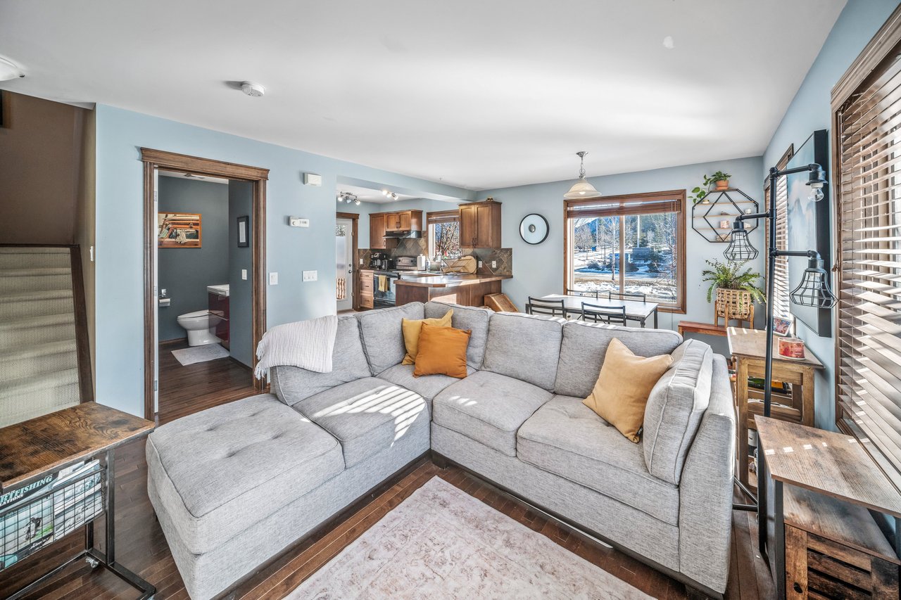 503 - 108 Armstrong Place