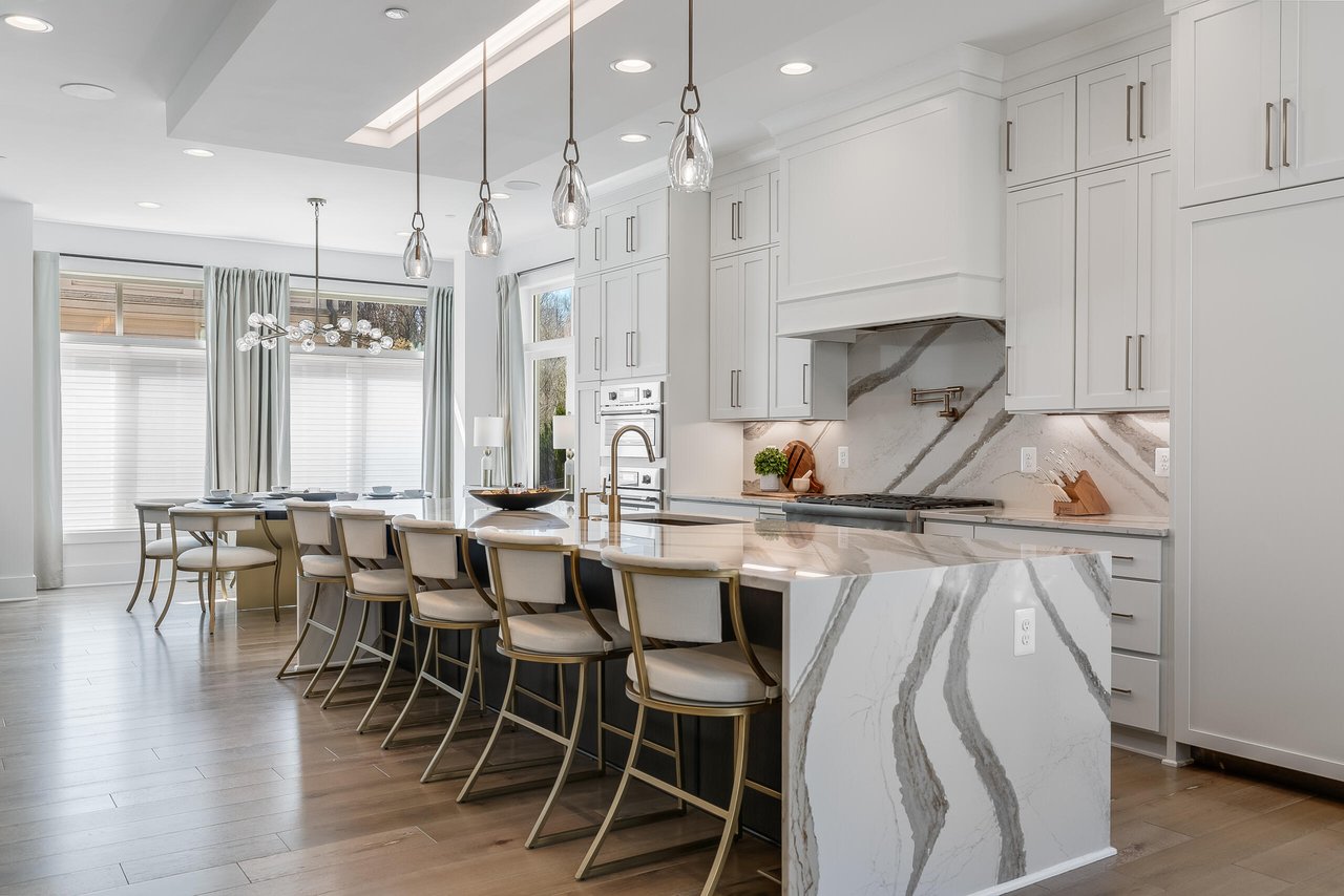8201 River Rd, Bethesda, MD 20817