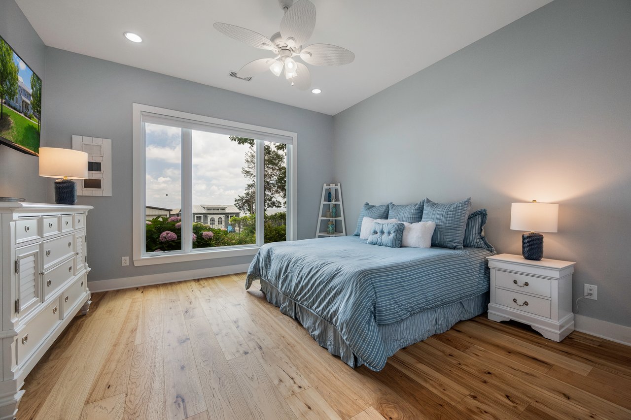 Lakefront Luxury