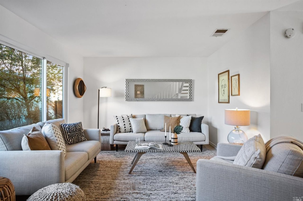 7 Banchero Way