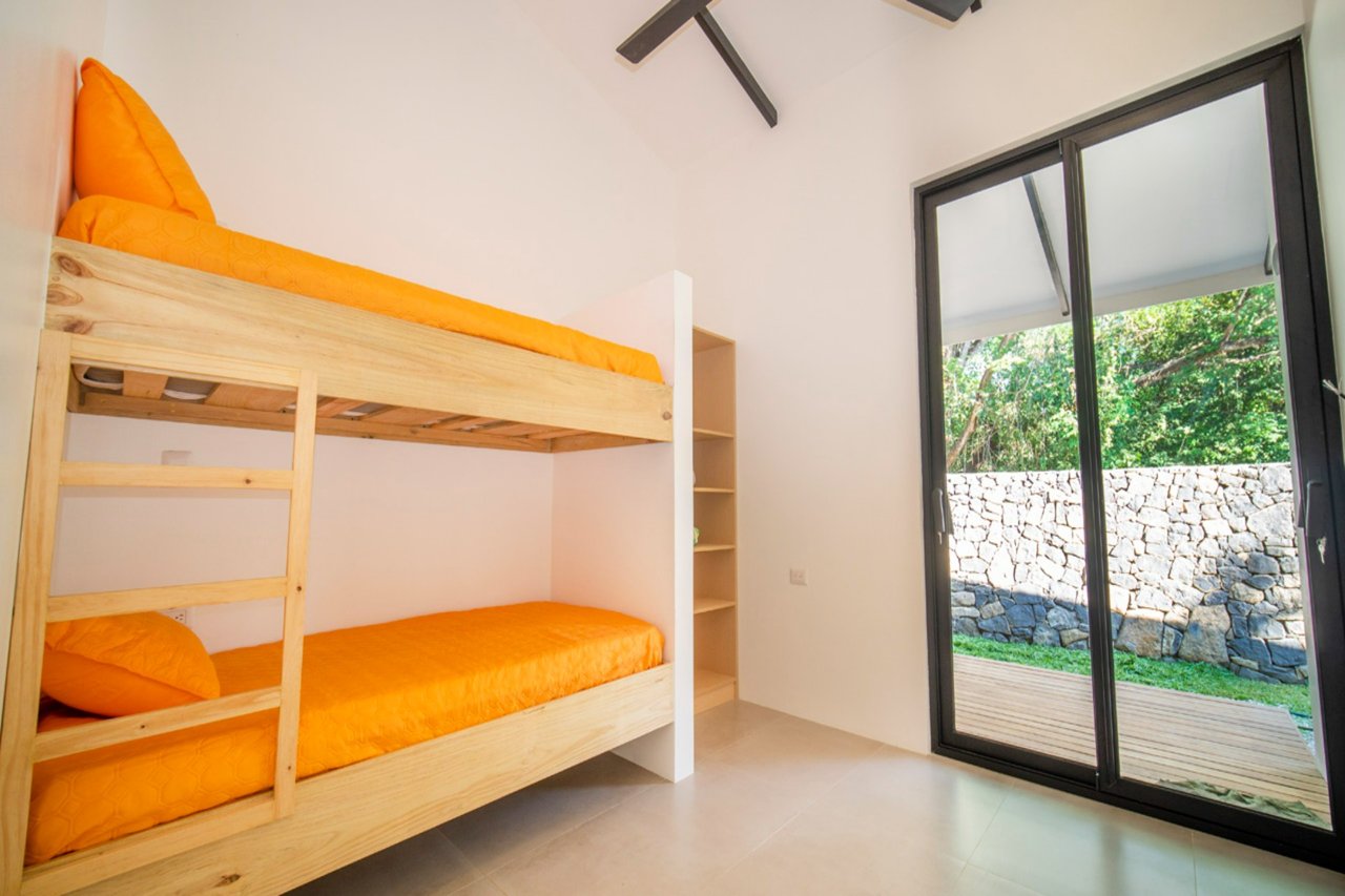 Casa Cenizaro | Elegant 4-Bed Tropical Retreat with Pool in Surfside, Potrero