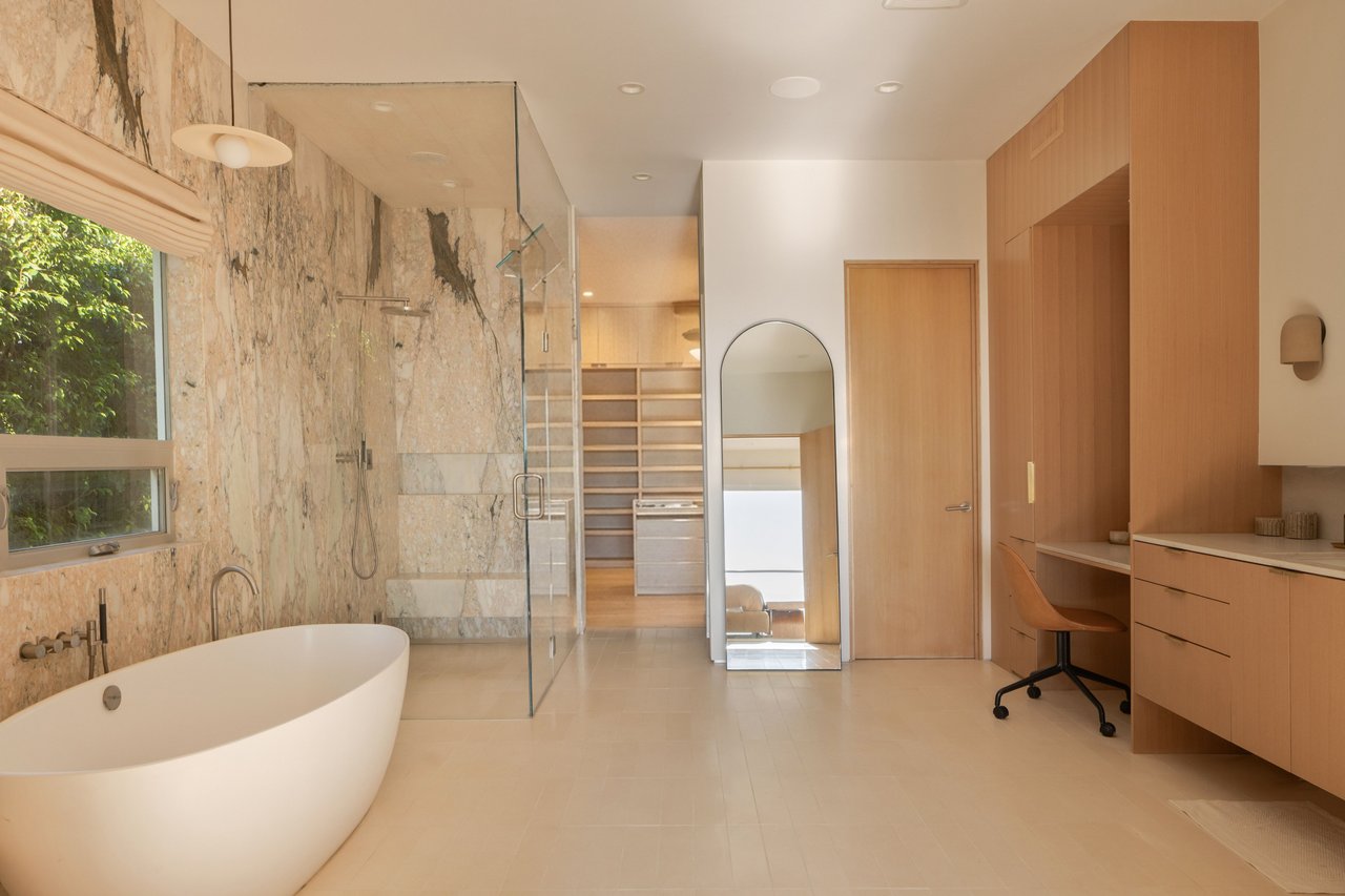 1557 Tower Grove Dr, Beverly Hills