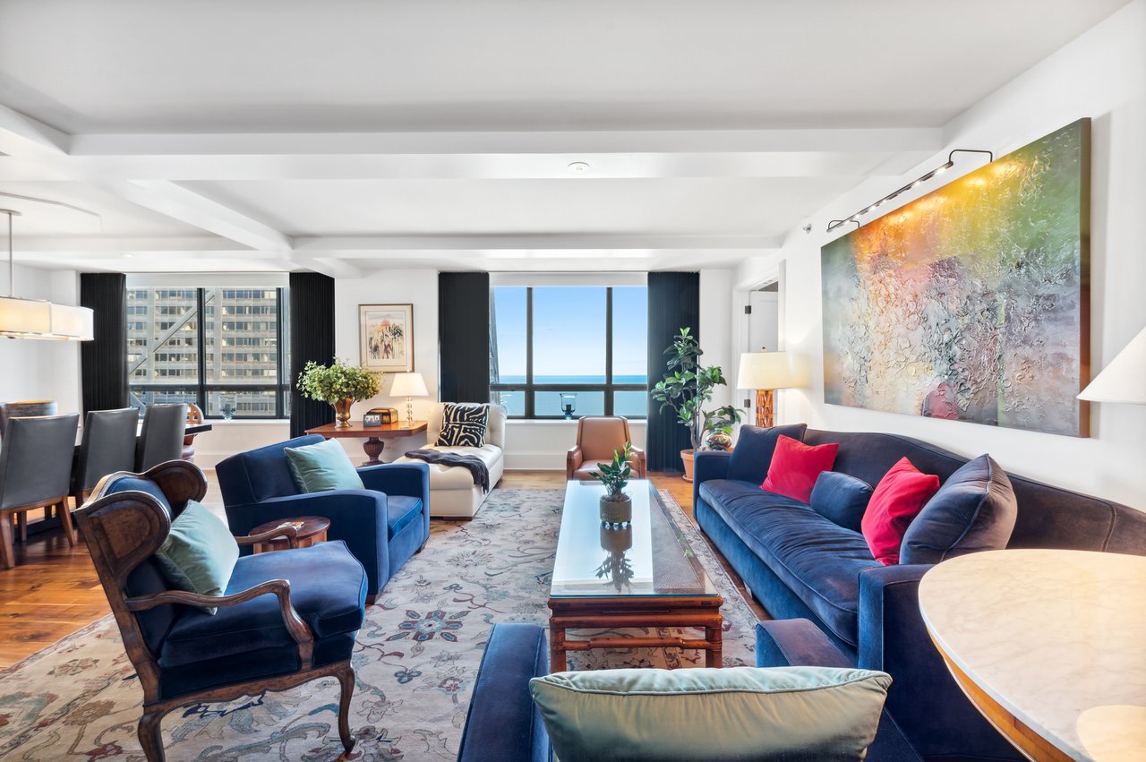 180 East Pearson Unit: 5902