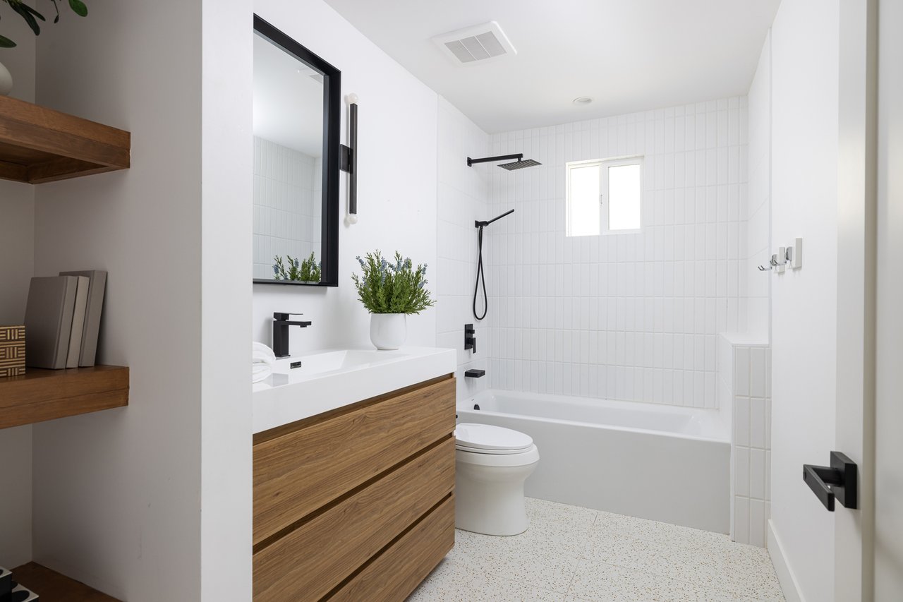 1230 Crystal Cove Way