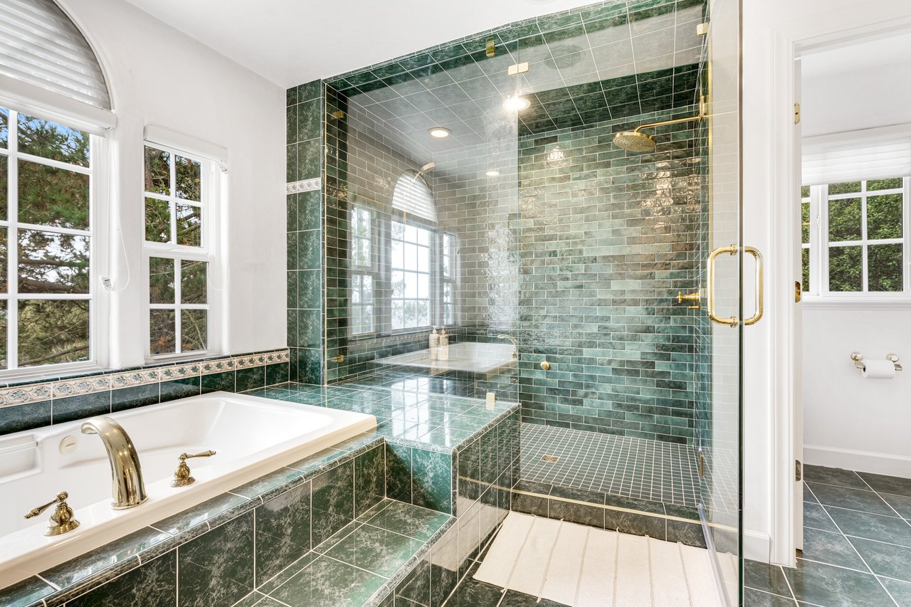 1 Overlook Pl, Monterey