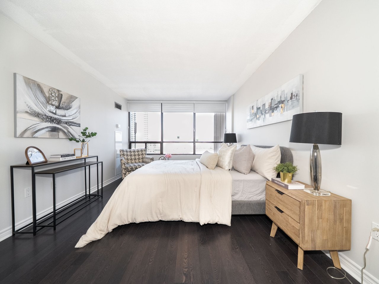 7420 Bathurst Street, 1602