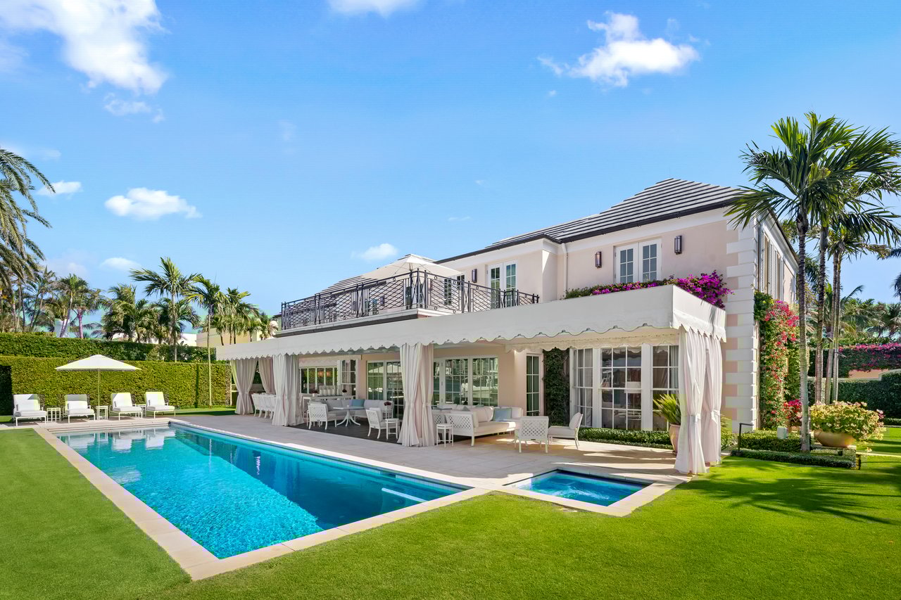 Georgian Waterfront Mansion on Everglades Island