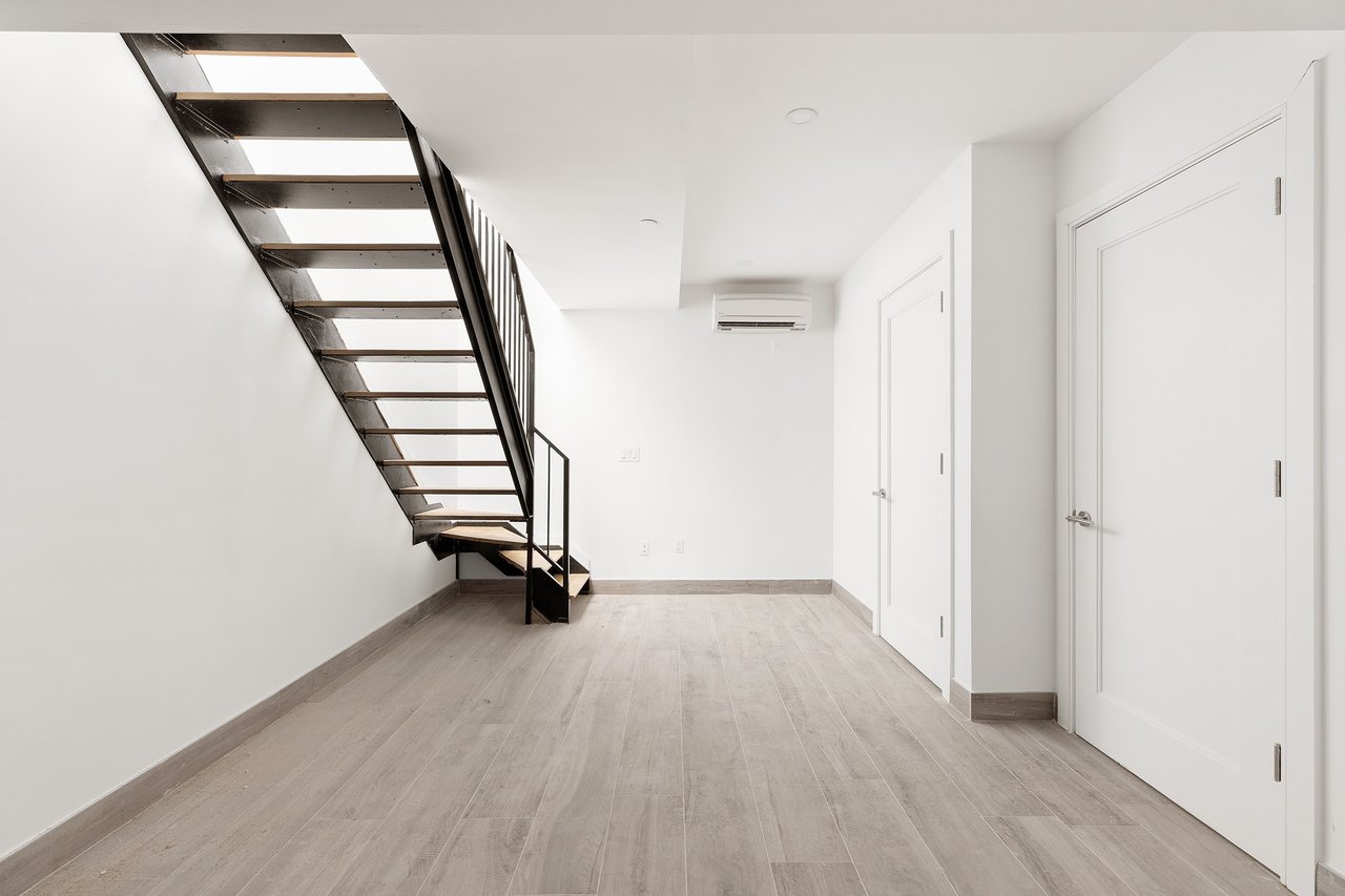 183 MCGUINNESS Boulevard 1D
