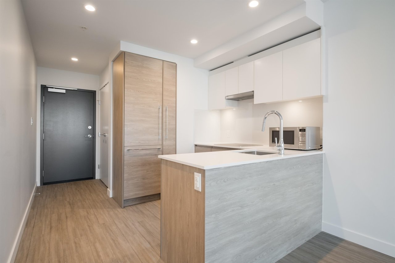 13615 Fraser Hwy, #2308