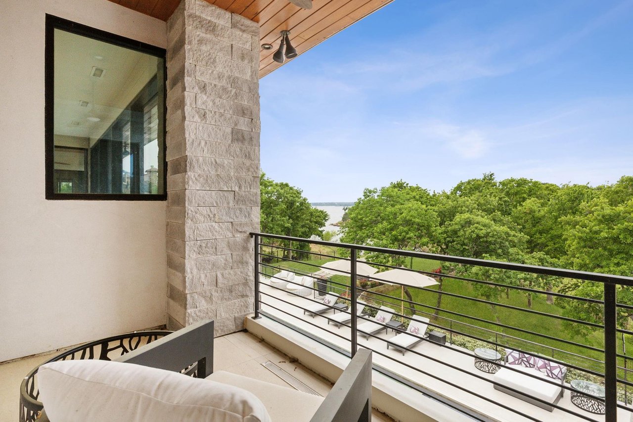 1697 Deer Path Flower Mound, TX 75022