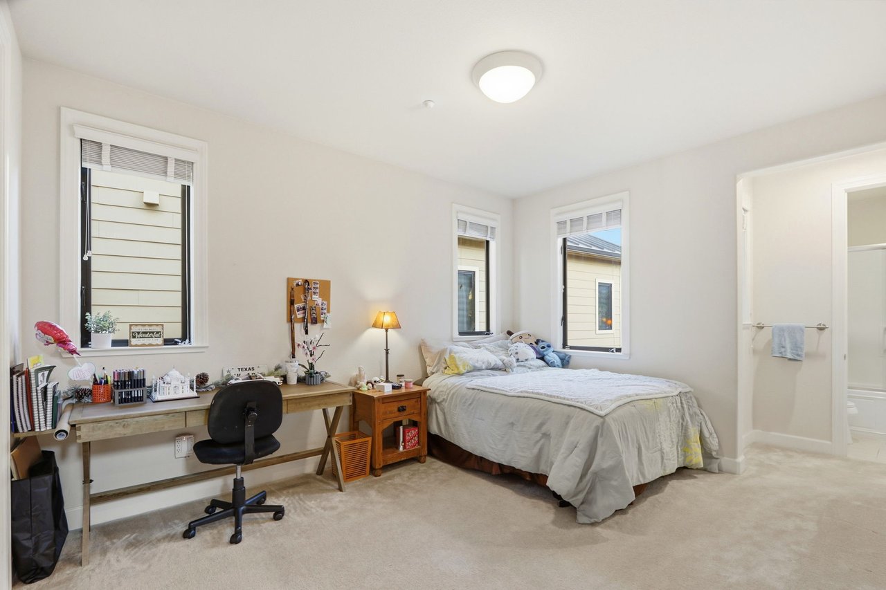 409 Spruce Ln, Palo Alto