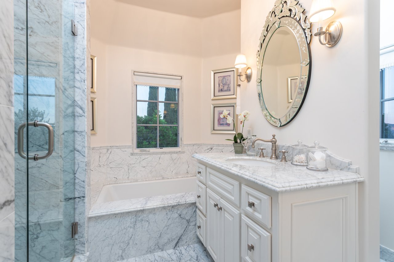 30602 Hunt Club Dr