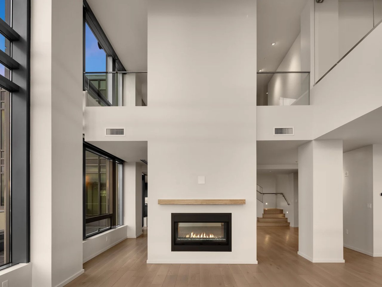 688 110th Ave NE #N3103