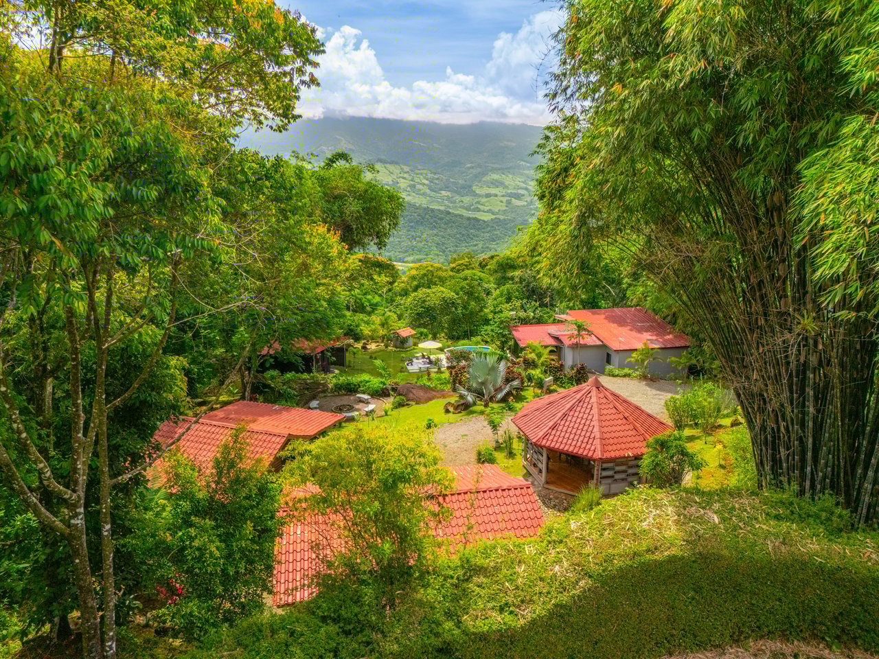 Sueños de Mariposa – A Boutique Paradise in the Hills of Lagunas.  Stunning Views!