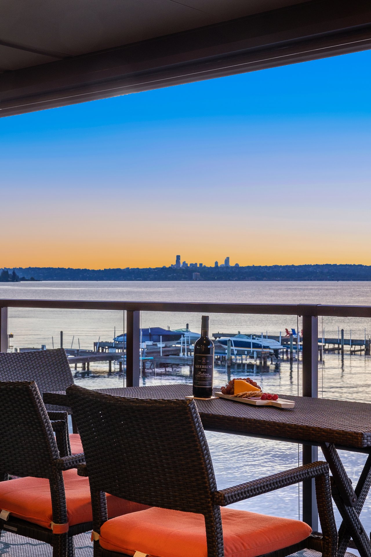 827 Lake Street S Unit: 205