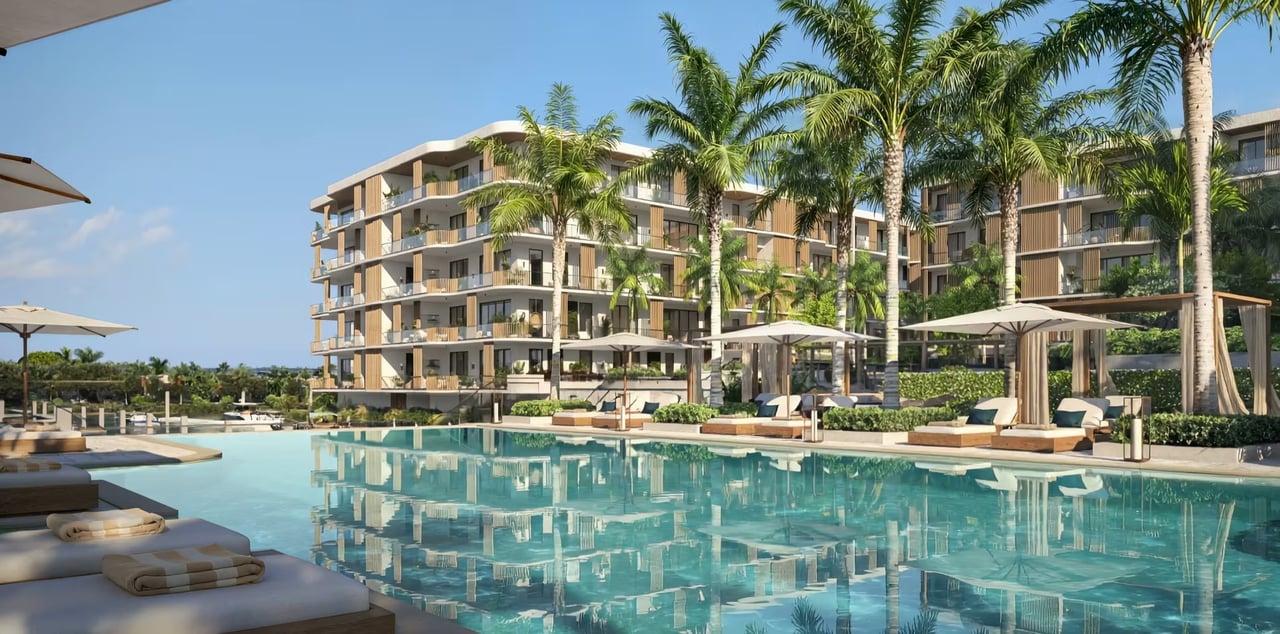 Halcyon Naples