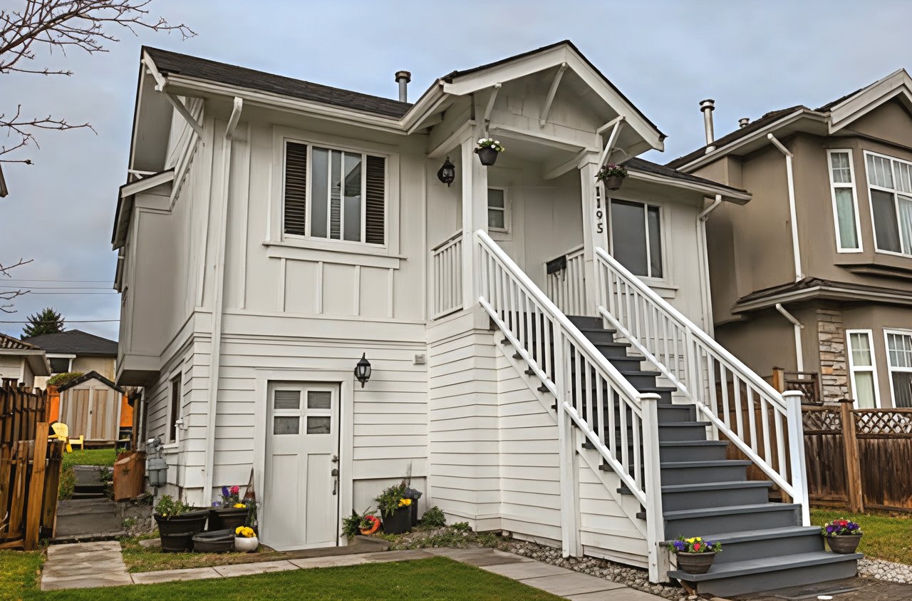 1195 Lillooet St