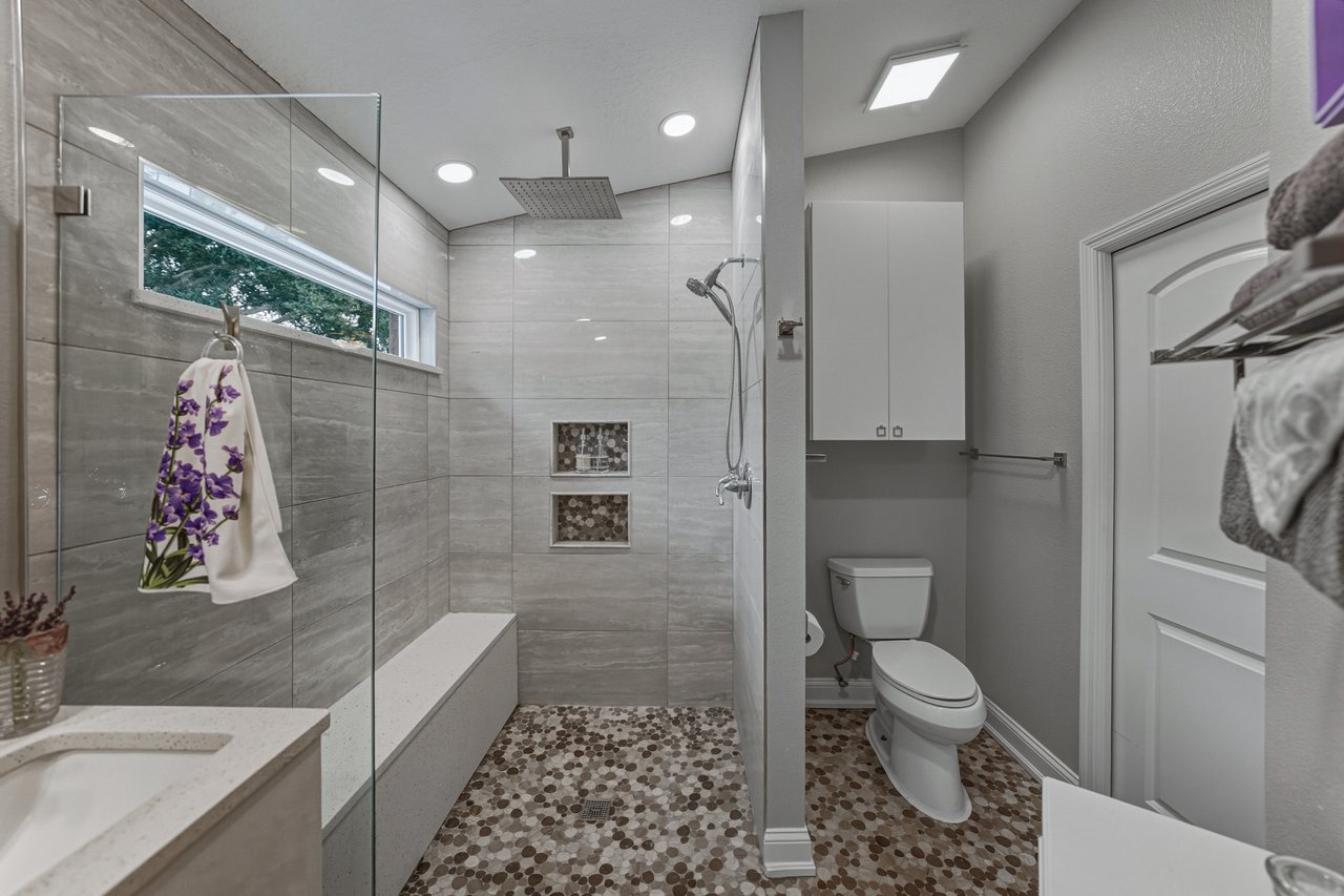 5240 NEW BRITTANY LN