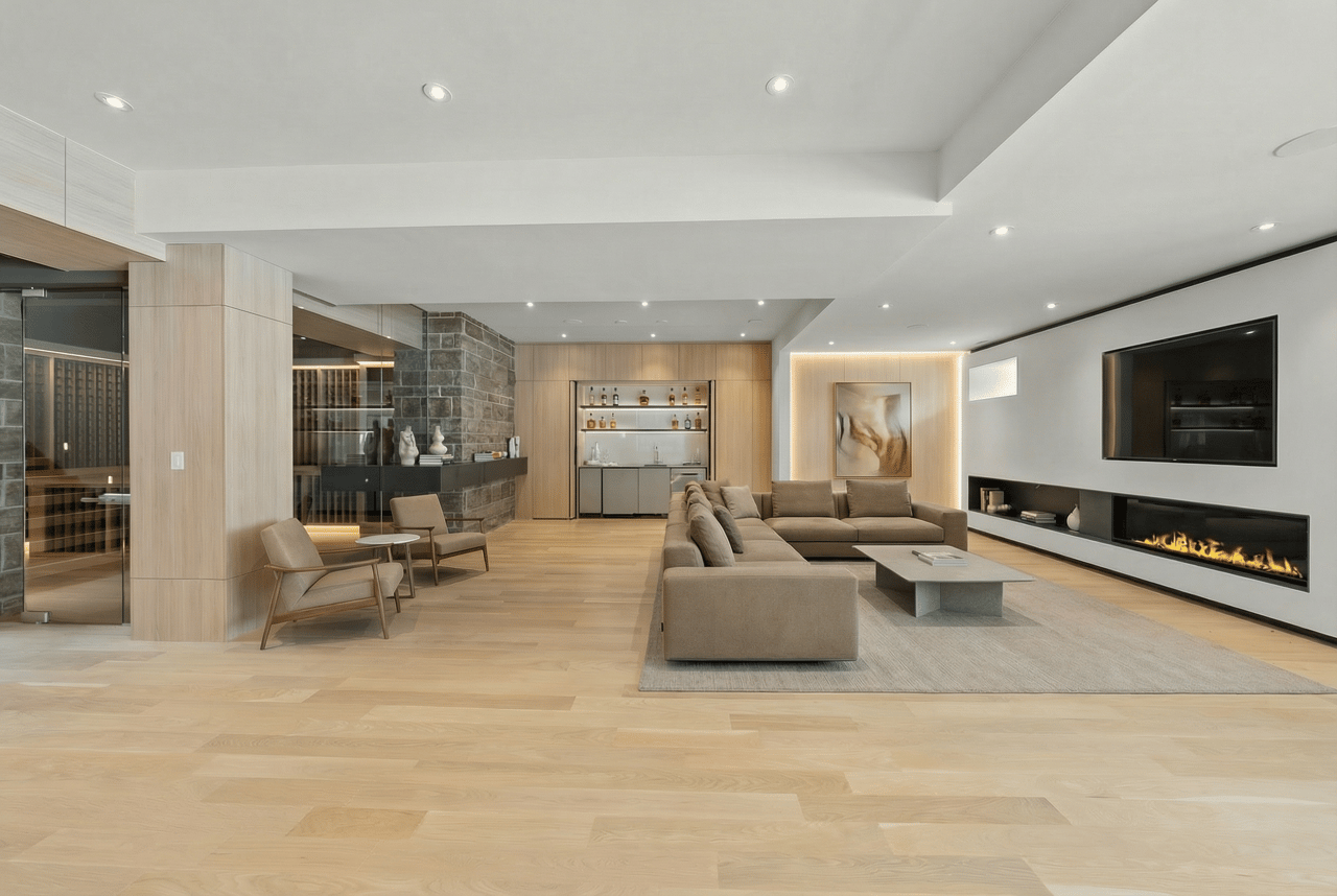 Uniquely Distinguished Property