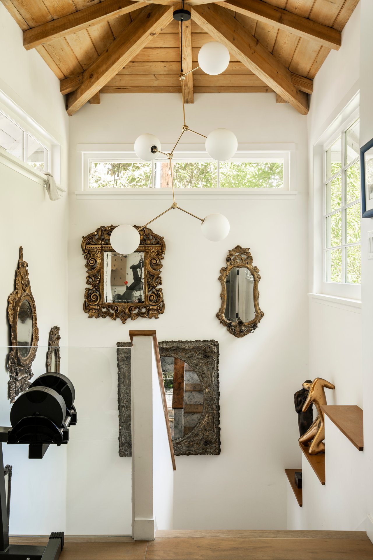 2410 Nichols Canyon Rd