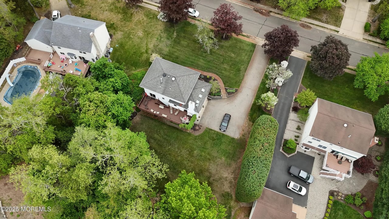 3245 Rambling Hill Court