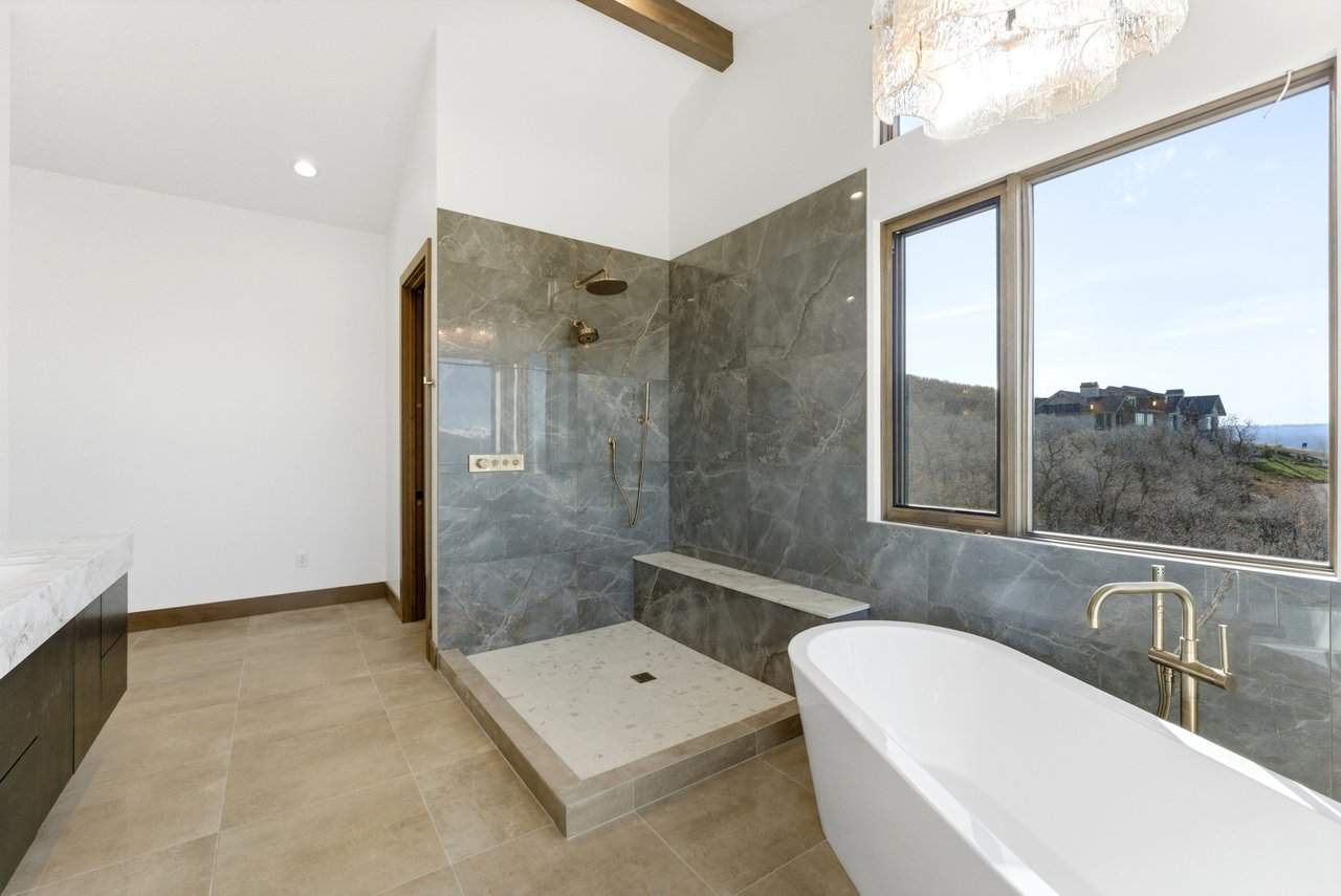 11004 N Wrangler Circle
