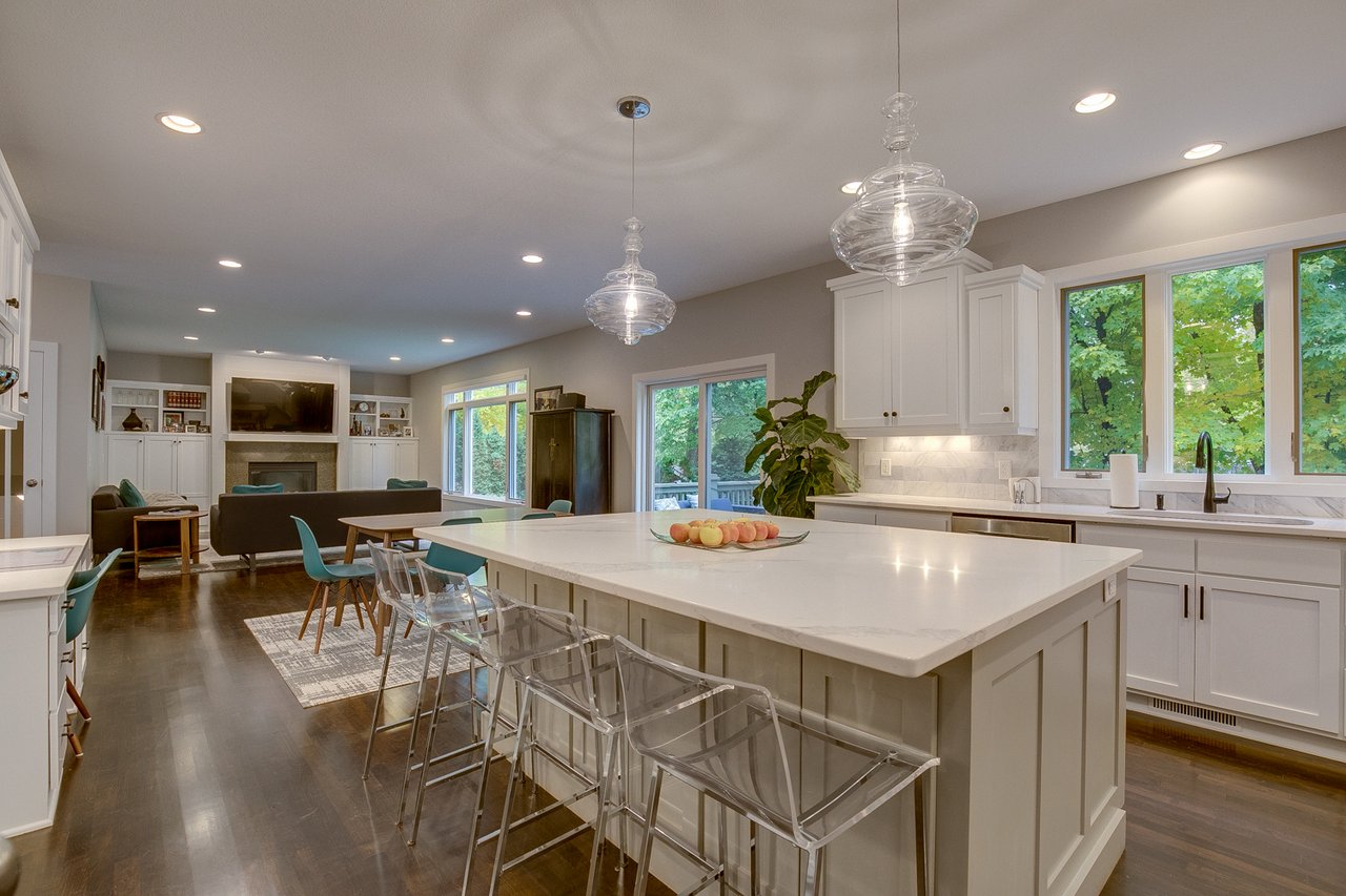 Renovated 2-Story, Walkable to Downtown Wayzata