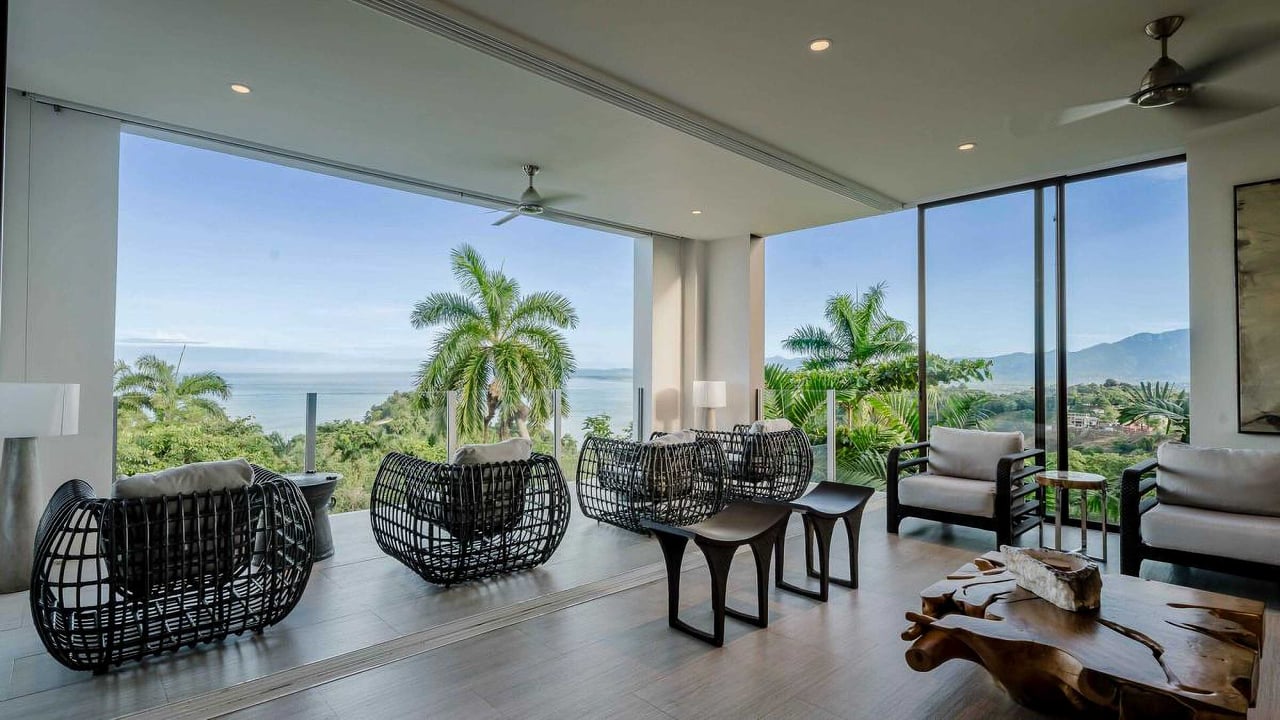 Mirazul, Hill Top Luxury Estate