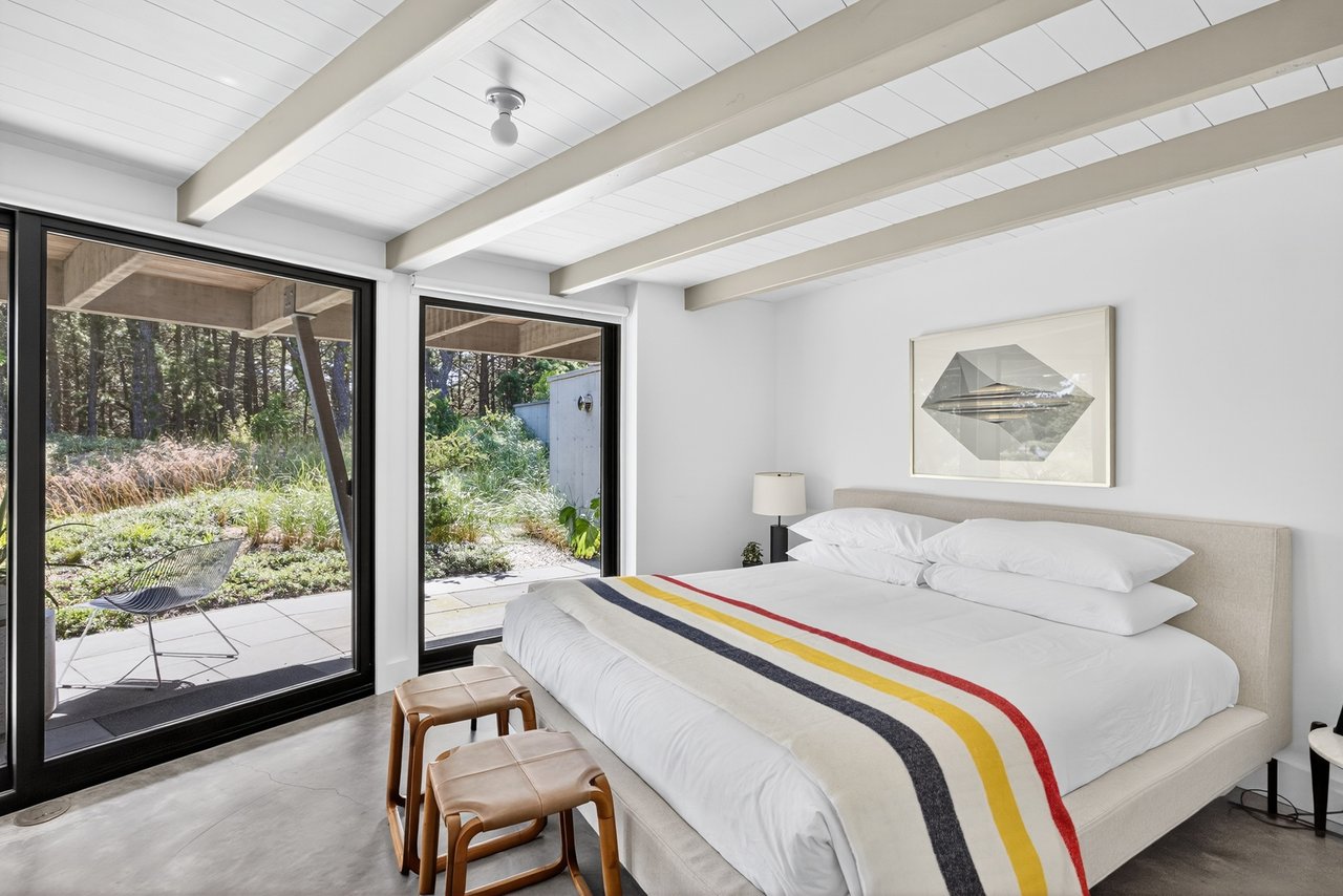 Cape Cod Modernist Masterpiece