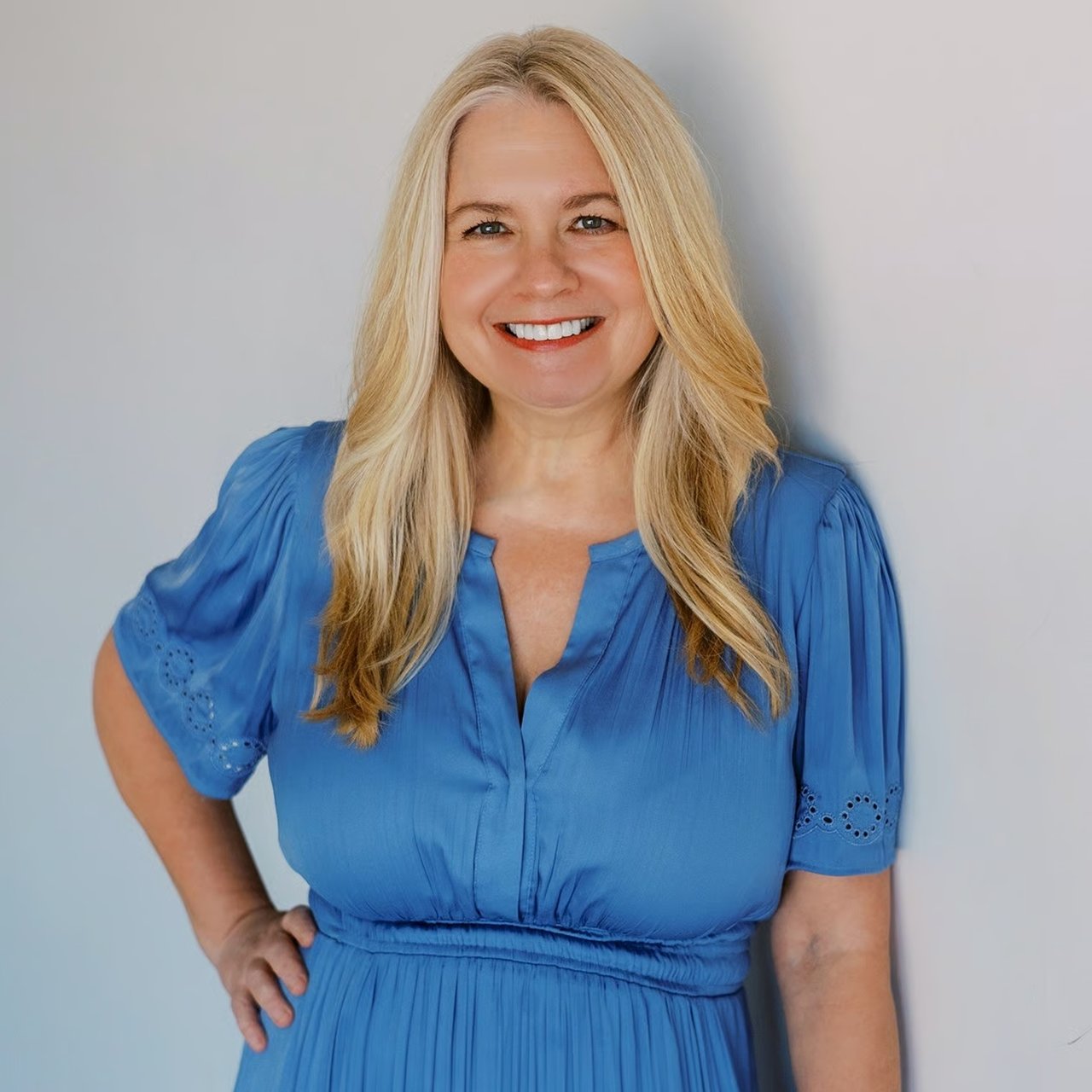 Dana Zazueta Phoenix, AZ Real Estate Agent Headshot