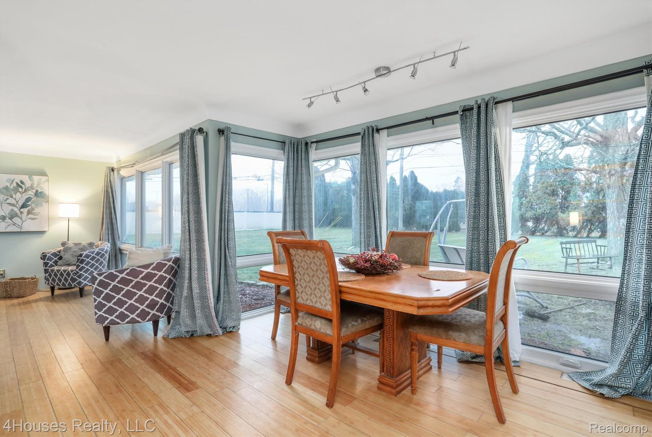 29325 Bermuda Ln
