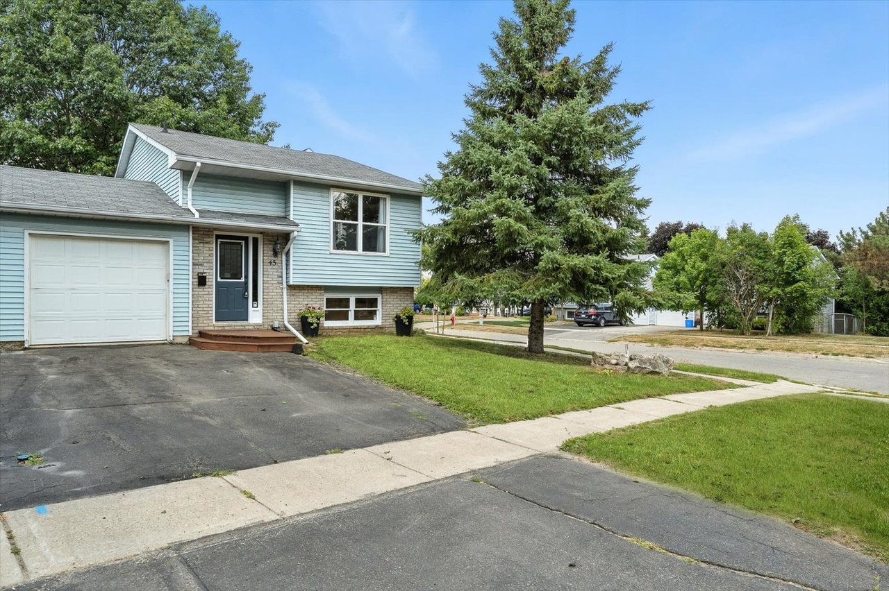 45 Quarry Dr
