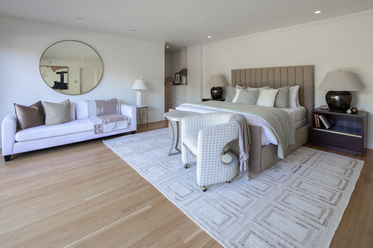 712 Walden Dr, Beverly Hills