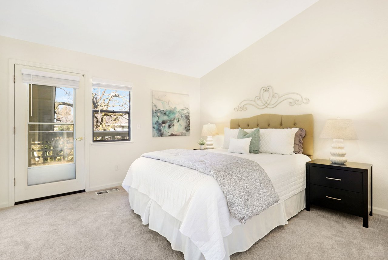 2582 Oak Rd. #217, Walnut Creek