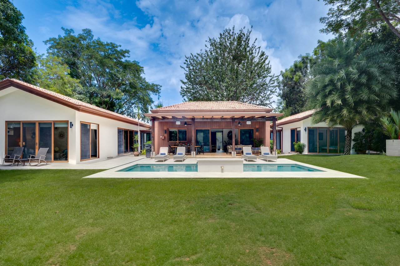 Casa Pachote | Exquisite 4-Bedroom Luxury Home in Hacienda Pinilla’s Reserva de Golf