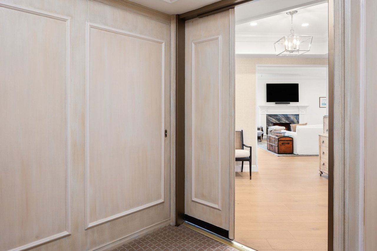 300 N Swall Dr Unit: 354, Beverly Hills 