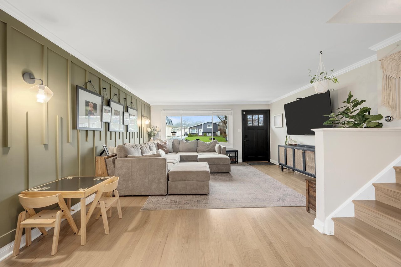 0S725 East St, Winfield IL – Updated Farmhouse with Charm, Space, and Location