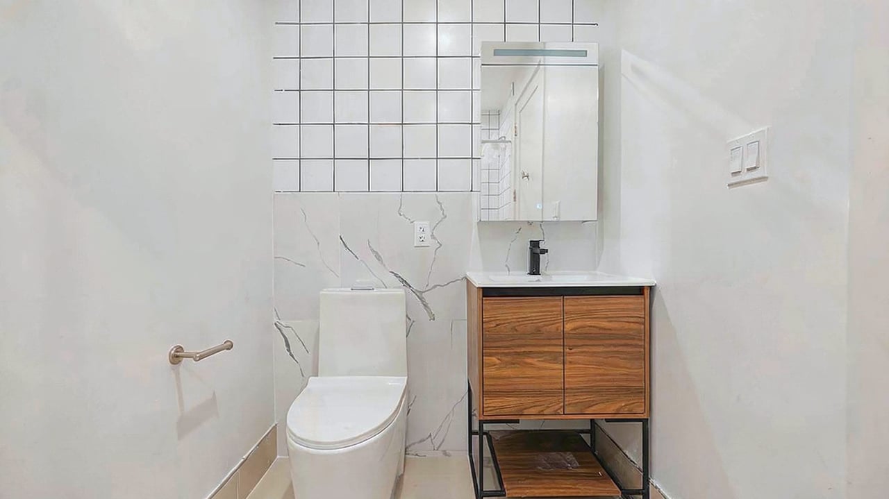 251 Front St 5F