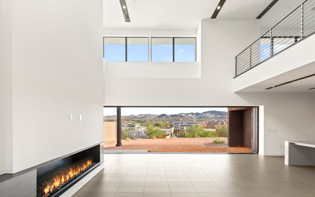 25 Canyon Bay Drive